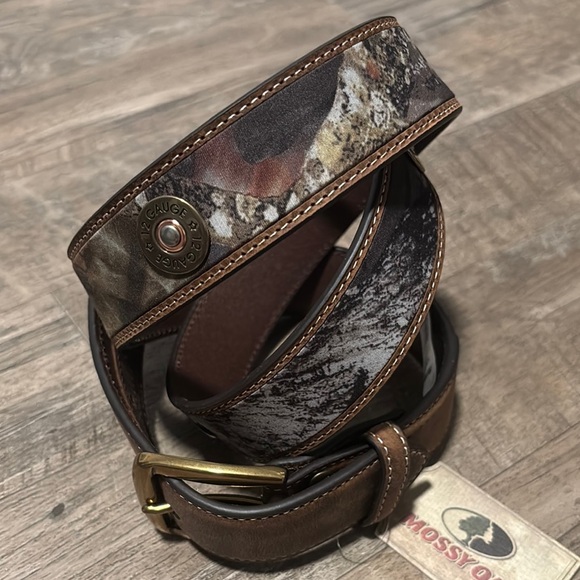 Nocona Genuine Leather Camo,12 gauge shotgun shell concho,removable brass buckle - Picture 1 of 8